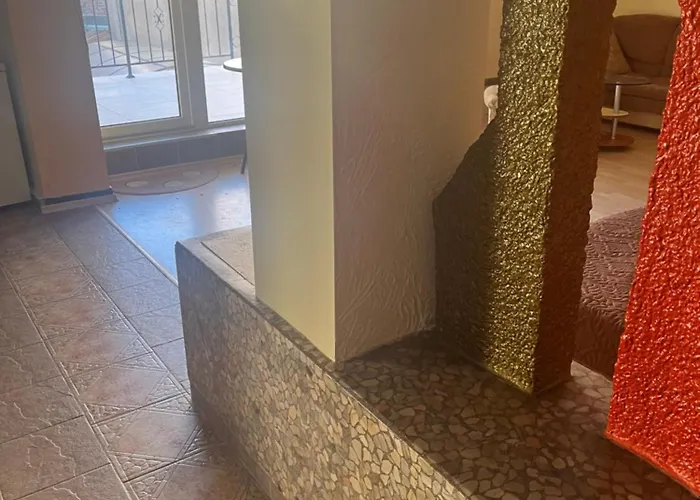 за гости първи май