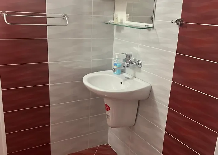 за гости първи май