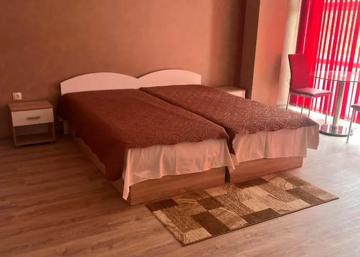 за гости първи май *