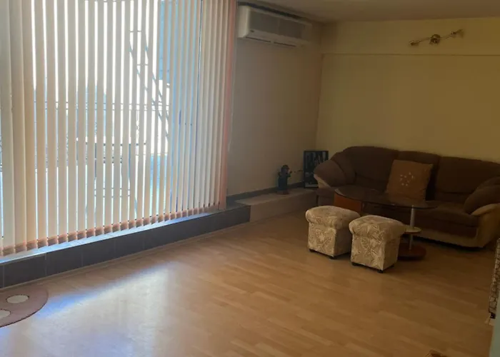 за гости първи май